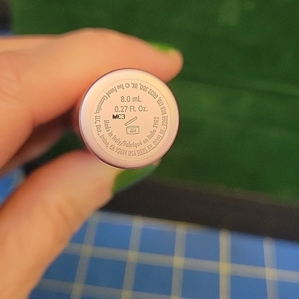 Too Faced Voluptuous Volume Mascara 8ml New In Box